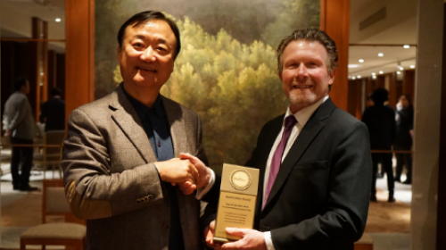 ICL 렌즈삽입술 Global Key Opinion Leader 이종호 대표원장